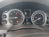 سيارة عائلية مستعملة من نوع VXR موديل 2018 للبيع.
